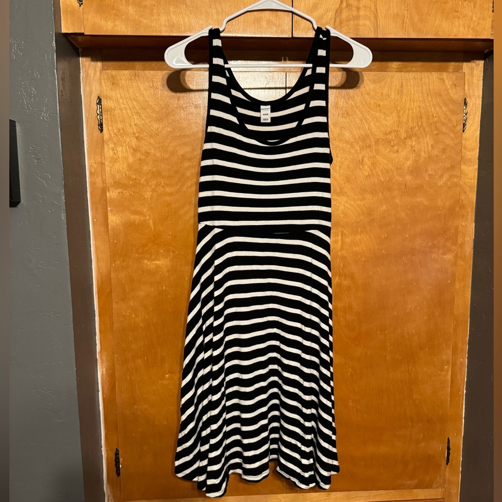 Old Navy Striped Fit & Flare Sleeveless Dress - Medium